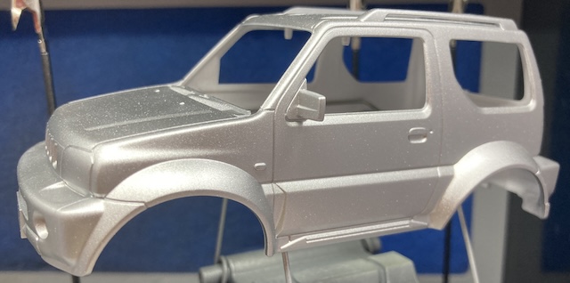 The Jimny body is now silver.