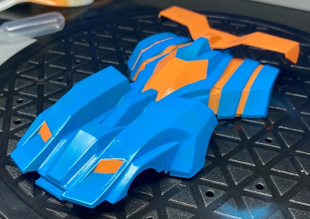 Another view of the car. You can see some wavy masking lines.